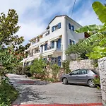 Panorama 1 Апартаменты Pondi